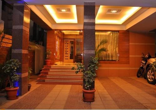 Malles Manotaa Chennai Exterior photo